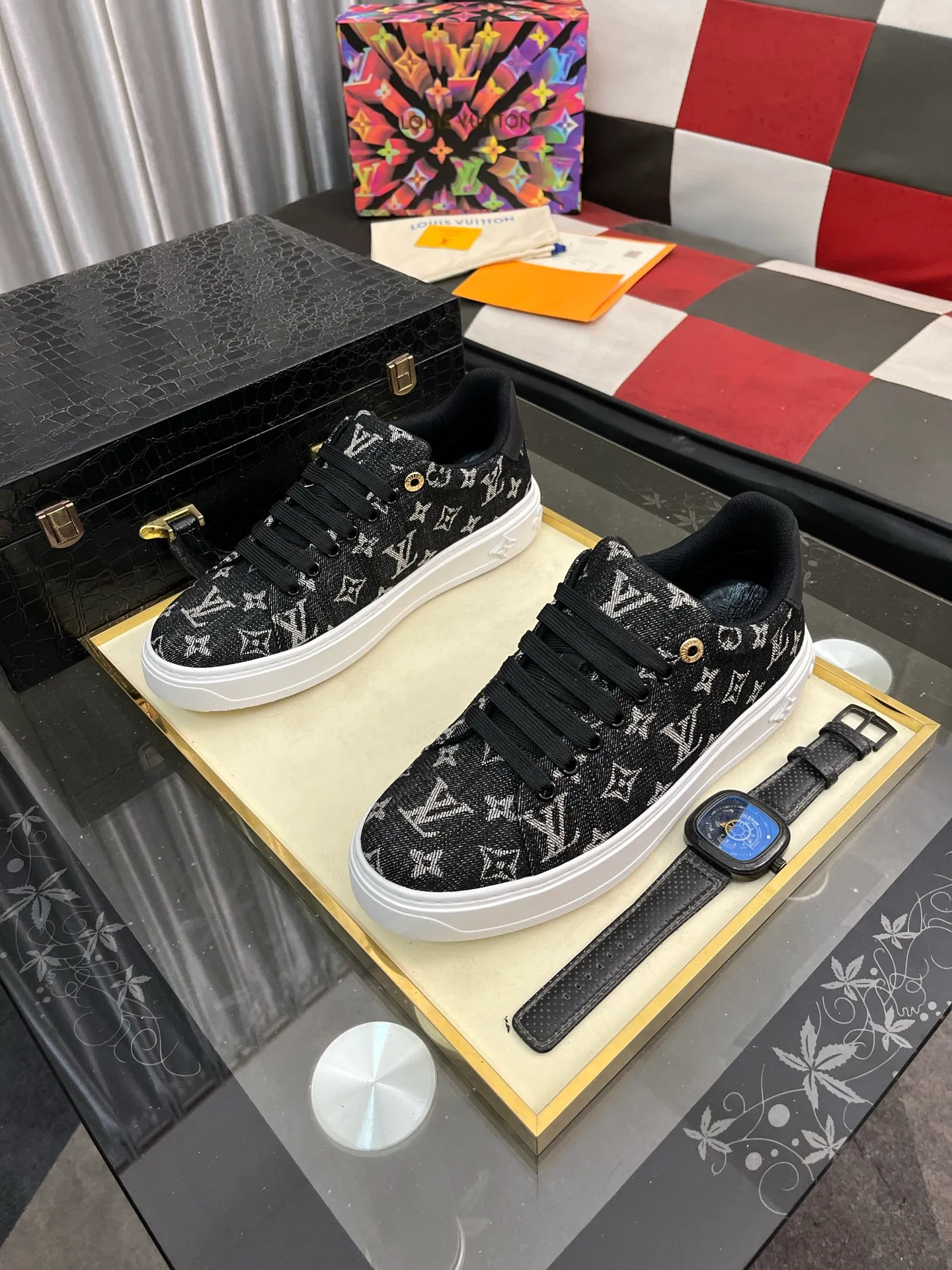 Men's shoes 💰540⌚️⌚️[Louis Vuitton LV] Dad shoes are popular casual sports shoes with outsole, breathable and comfortable, easy to walk, trendy men's versatile fly woven epoxy matching ➕leather lining➕Gucci's popular original outsole, sports and running style, super comfortable. Size 38-445️⃣Colors available